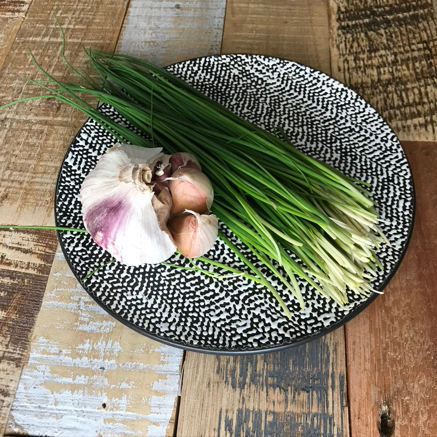 Mantequilla Amanenn de cebollín, ajo y flor de sal 250g