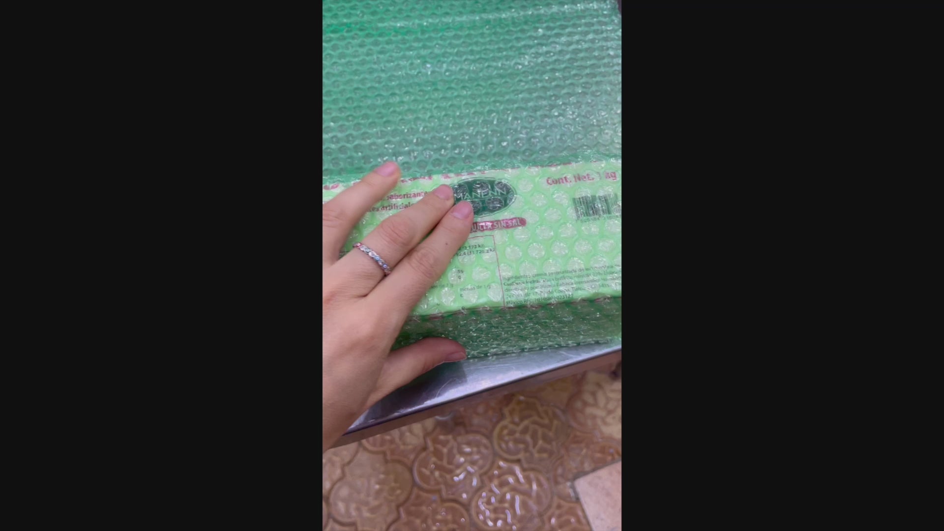 Cargar video: Empacado para envío